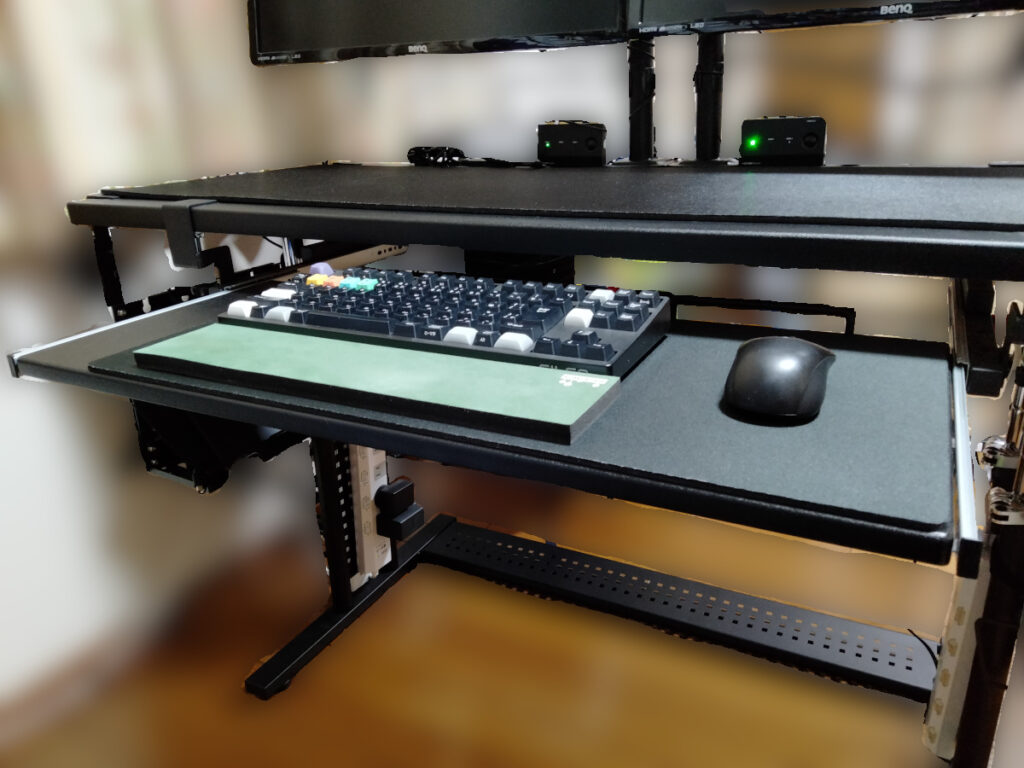 set cut mousepad with gadgets